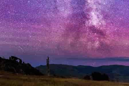Milky Way Galaxy, Eerie Airglow Paint Night Sky Amazing Colors