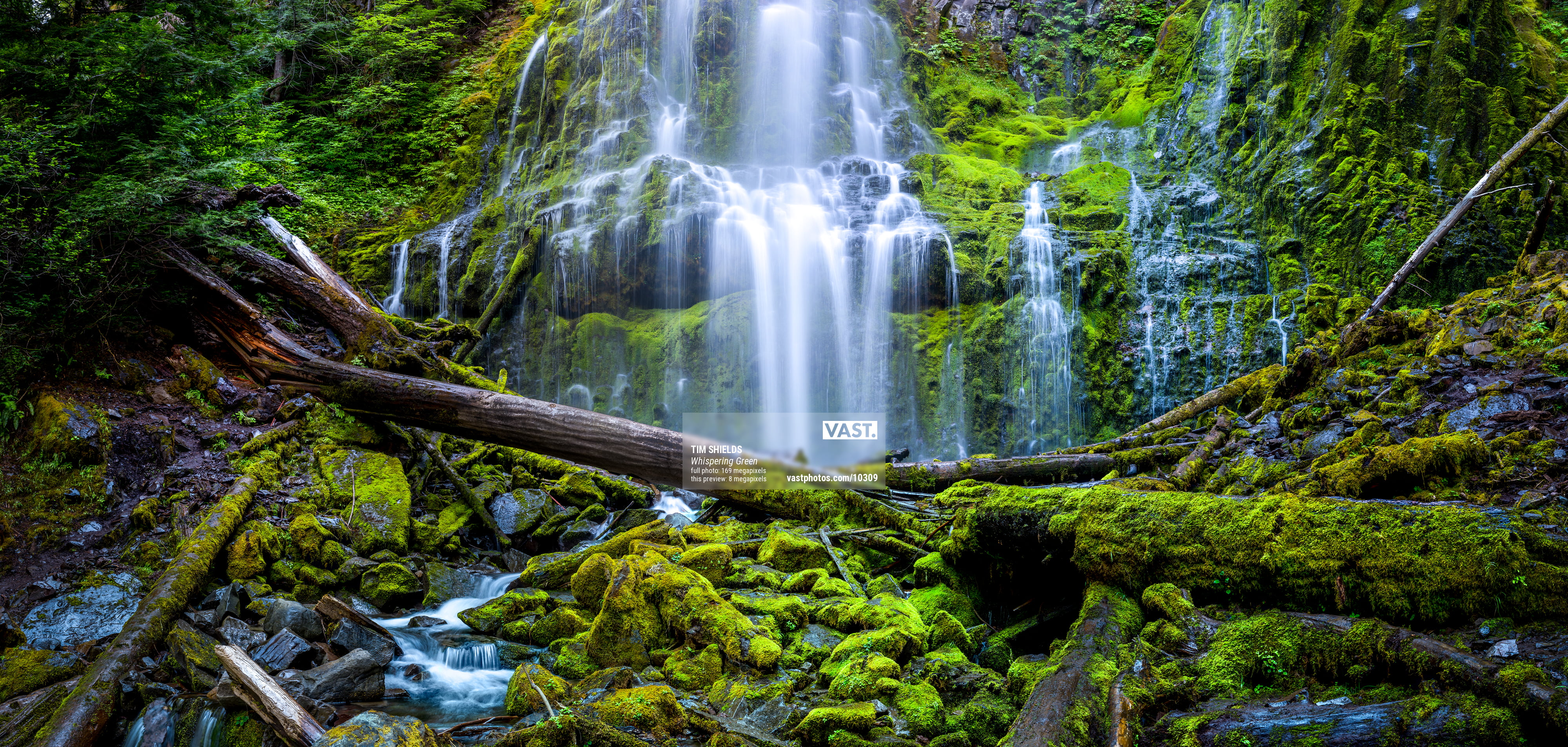 high-resolution-waterfall-photos-large-format-prints-vast