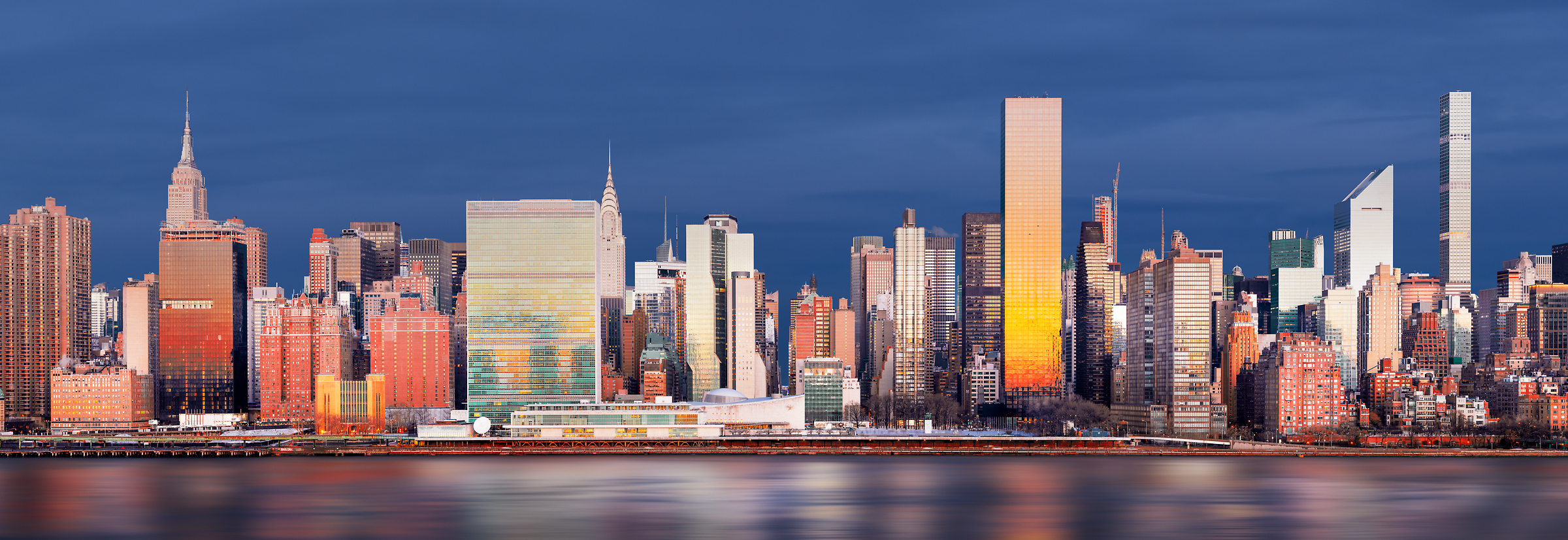 986 megapixels! A very high resolution, large-format VAST photo of the New York City skyline; gigapixel photograph created by Dan Piech in Manhattan
