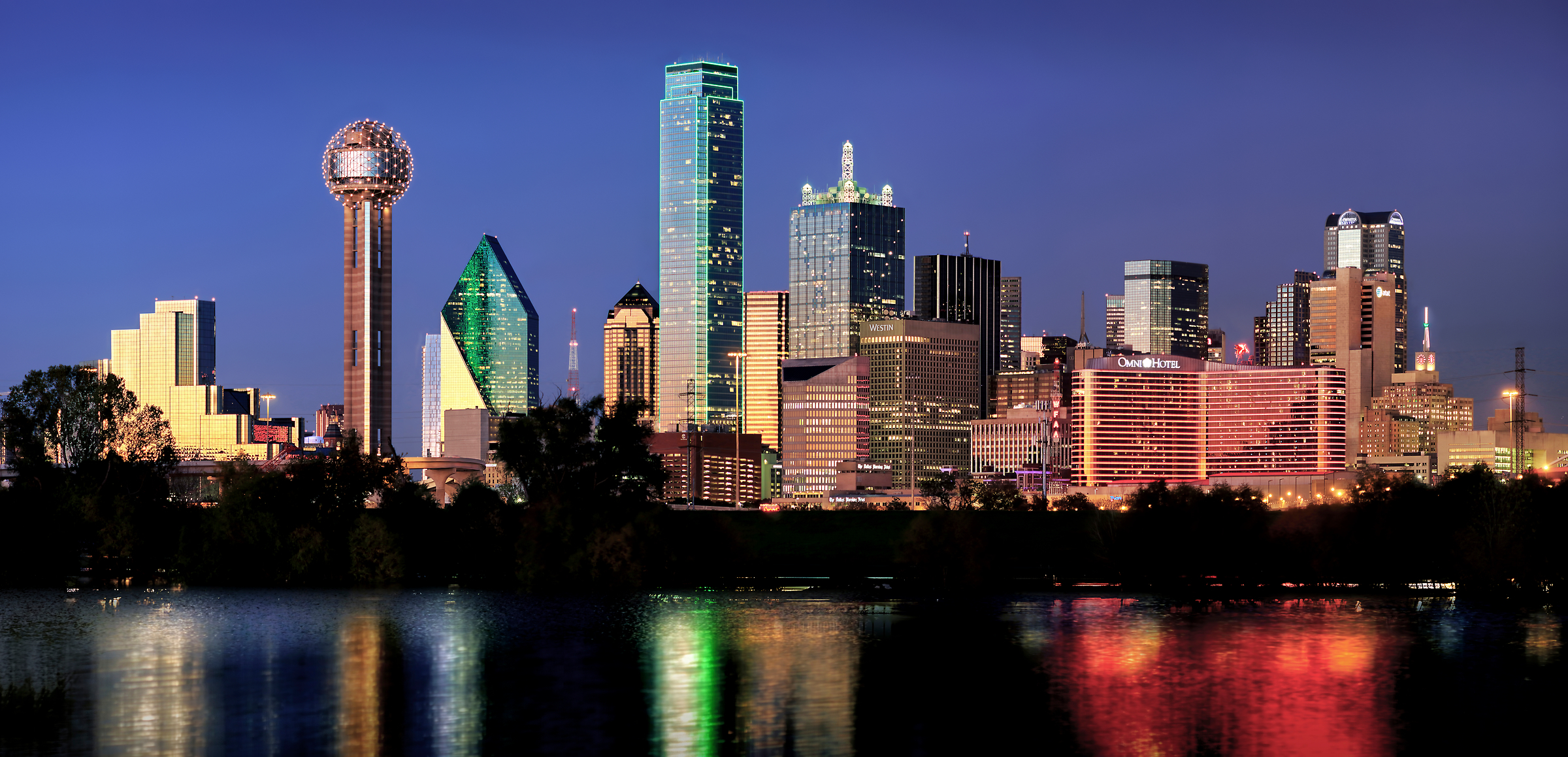 210 megapixels! A very high resolution cityscape photo of the Dallas skyline at night; VAST photo created by Phil Crawshay in Dallas Texas, USA.