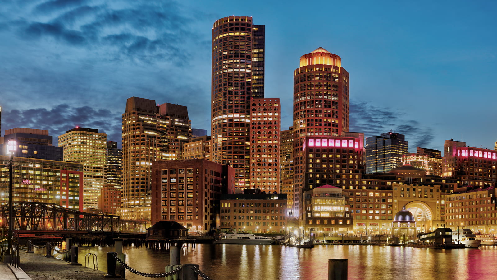 Photos of the Boston Skyline at Night - VAST