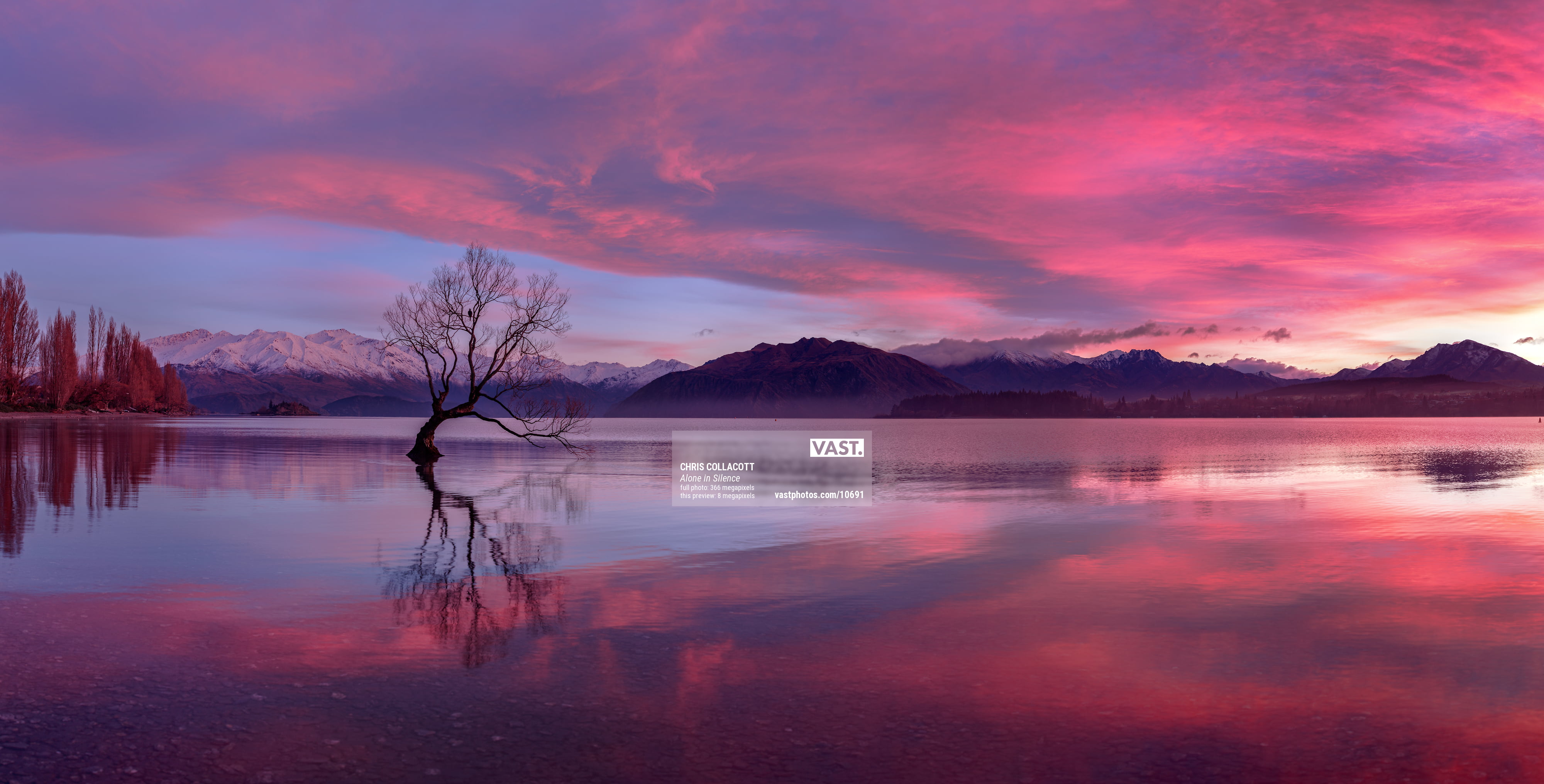 Peaceful water landscape photos - VAST