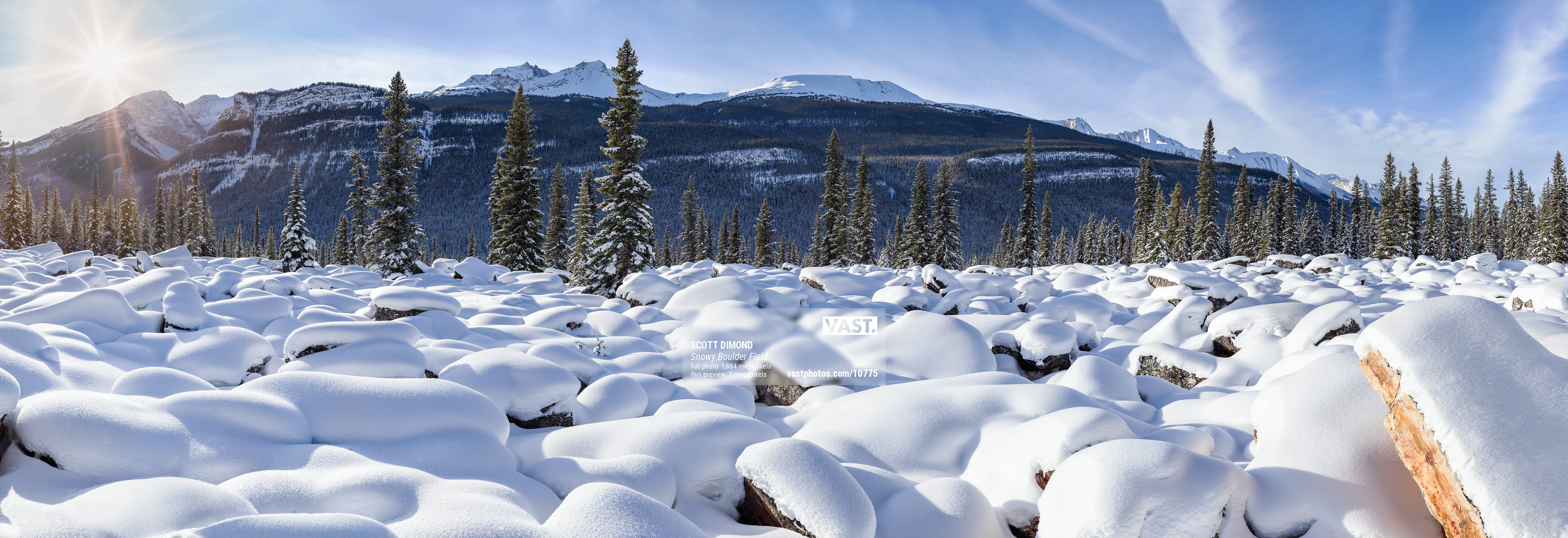 A JPEG image Digital high-quality photo Mountain landscape 