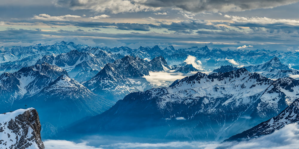 impressive-mountain-landscape-