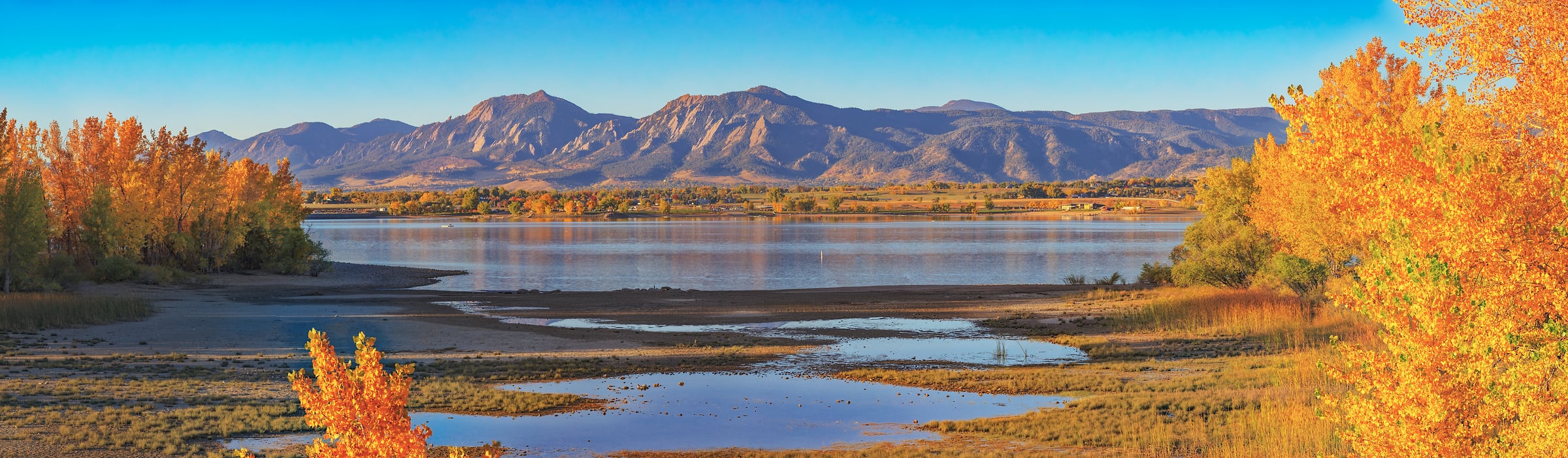 1,757 megapixels! A very high resolution landscape photo of Boulder, Colrado in autumn; photograph created by John Freeman.