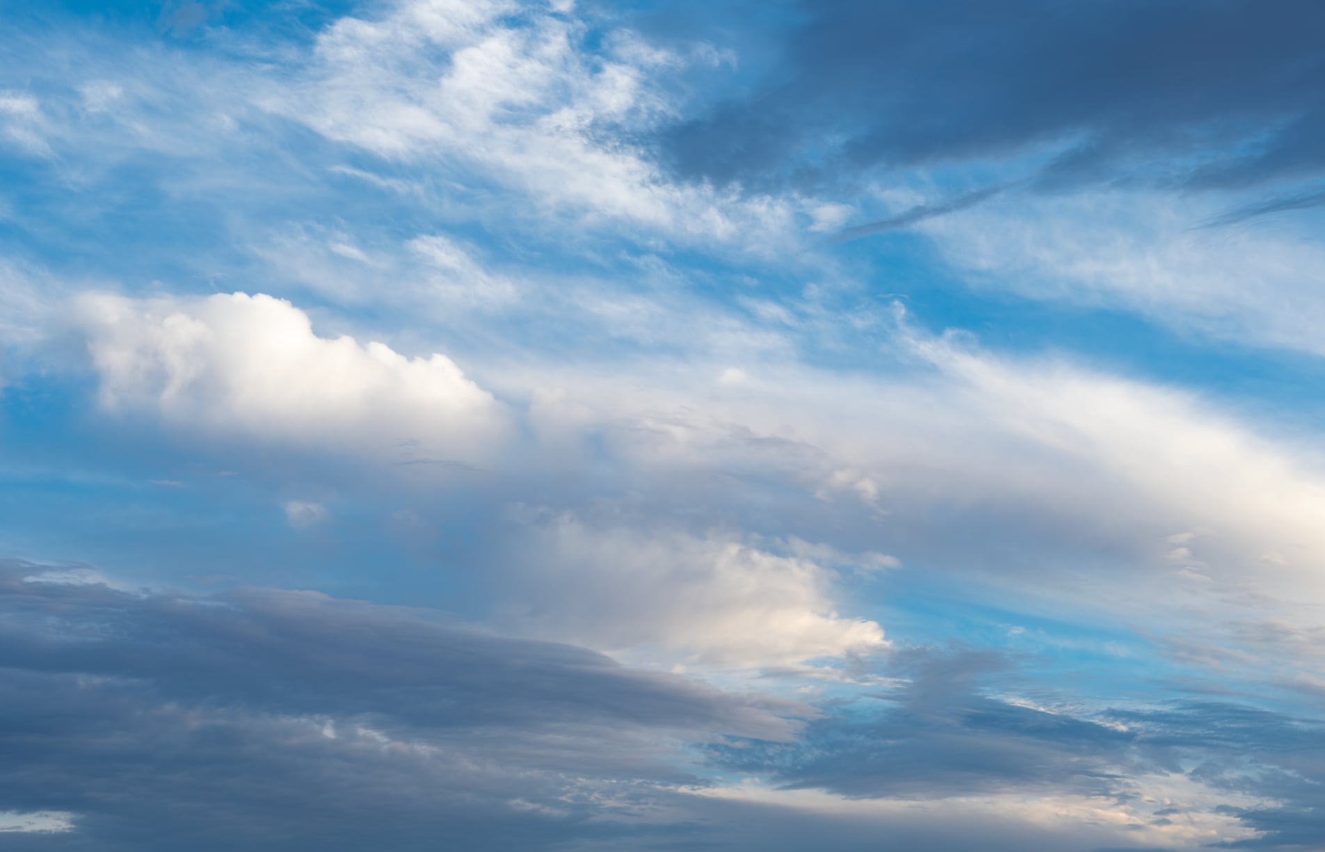 High resolution photos of clouds and blue sky - VAST