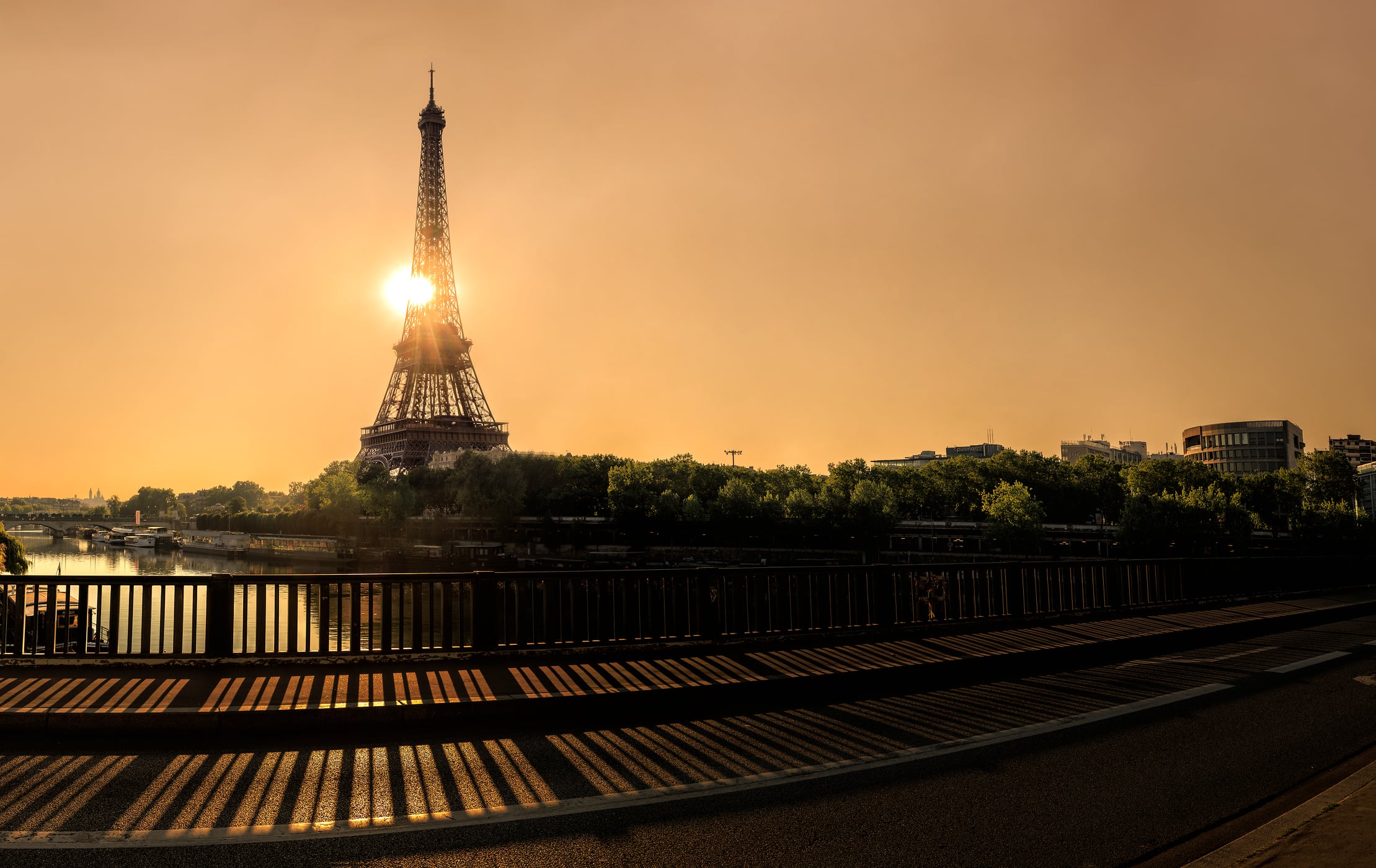 767 megapixels! A very high resolution, large-format VAST photo print of the Eiffel Tower at sunrise; landmark photograph created by Scott Dimond in Pont de Bir-Hakeim, Paris, France.
