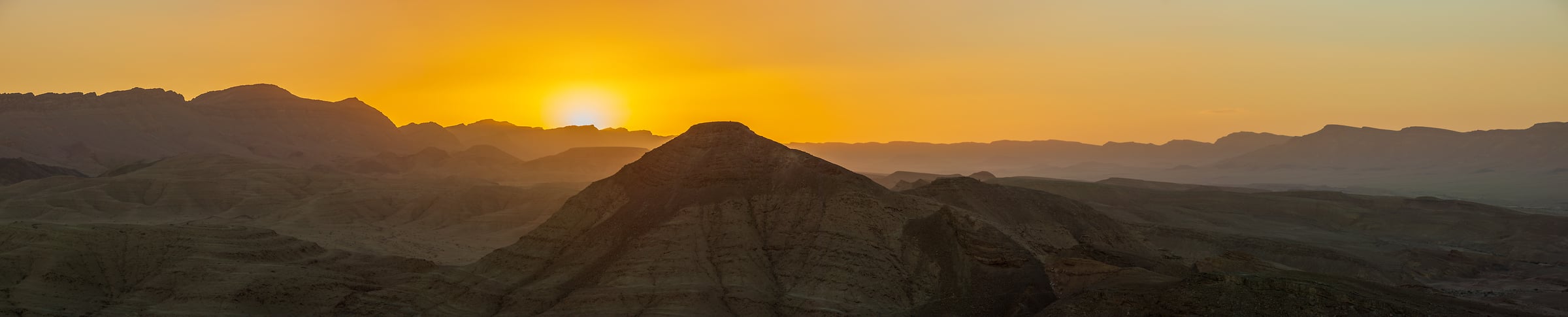 296 megapixels! A very high resolution panorama photo of sunset over a beautiful desert; landscape photograph created by Assaf Frank in Mitzpe Ramon, Israel.