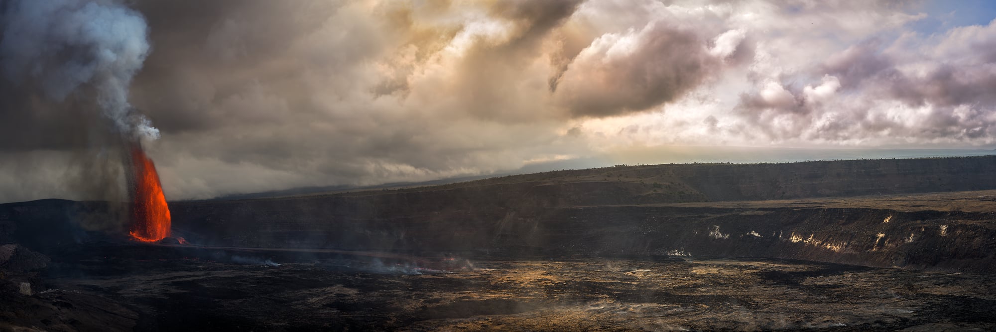 Ultra-high-resolution volcano photos: VAST